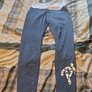 PINK Victoria's Secret Gray Leggings with Leopard Logo Worn Once